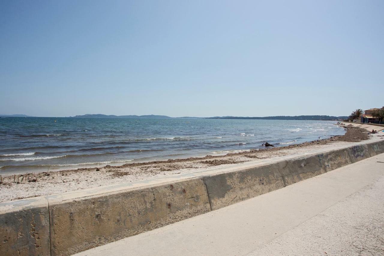 DUPLEX 4 PERSONNES A 200m DE LA MER Leilighet Hyères Eksteriør bilde